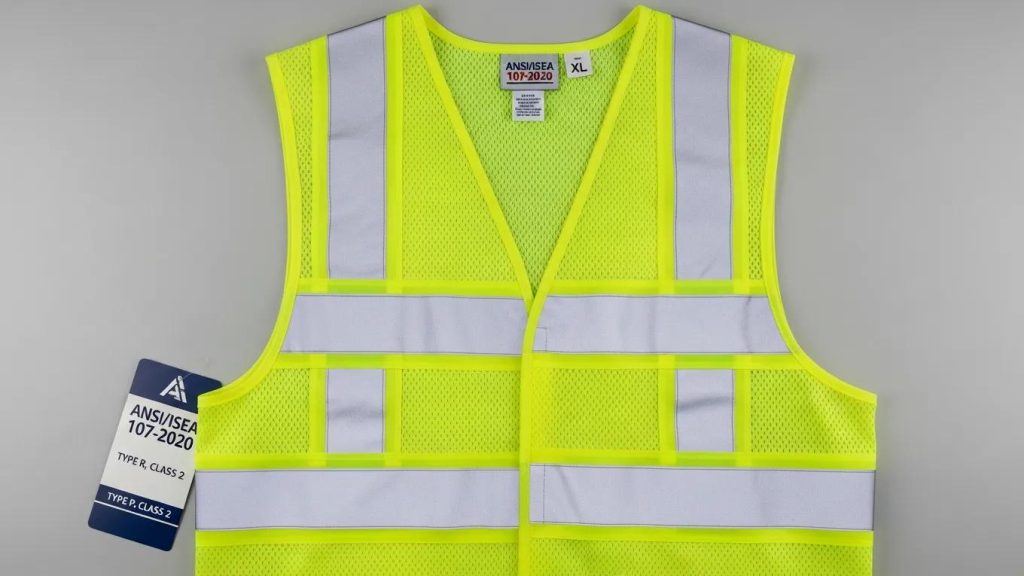 How Does ANSI 107 Compliance Affect Safety Vest Specifications